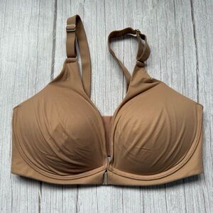 SPANXsmooth™ Bra-llelujah!® Adjustable Plunge Wireless Lift Bra
SPANX®